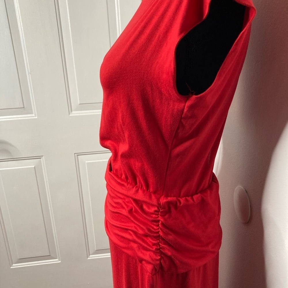Chic Red Cutout Maxi Dress - Picture 5 of 10